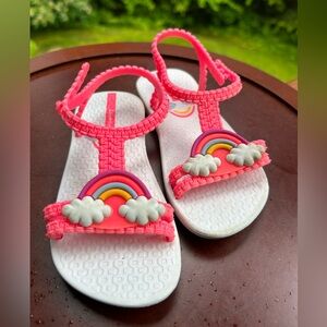 Rainbow Rubber Sandals | Toddler Size 8 US 🌈
